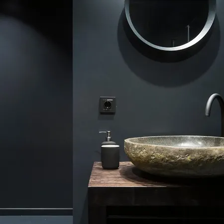 Lava Apartment *